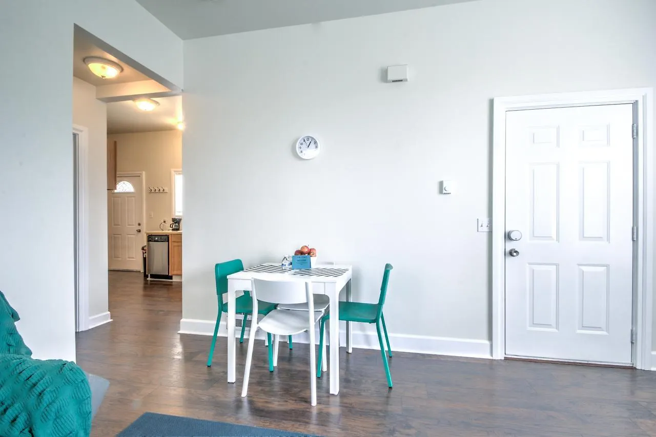 Cozy 2 Bdr Apt At Heart Of Capitol Hill - Apt A سياتل 0*,  الولايات المتحدة الأمريكية
