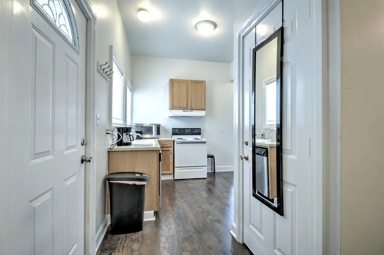 Daire Cozy 2 Bdr Apt At Heart Of Capitol Hill - Apt A Seattle ABD
